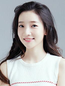 王舒菡个人资料,才华横溢的年轻艺术家，艺术与人生的完美融合