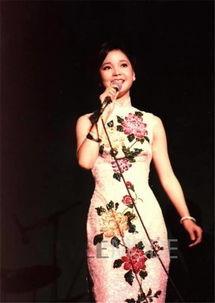 邓丽君短发图片,重温邓丽君的时尚魅力